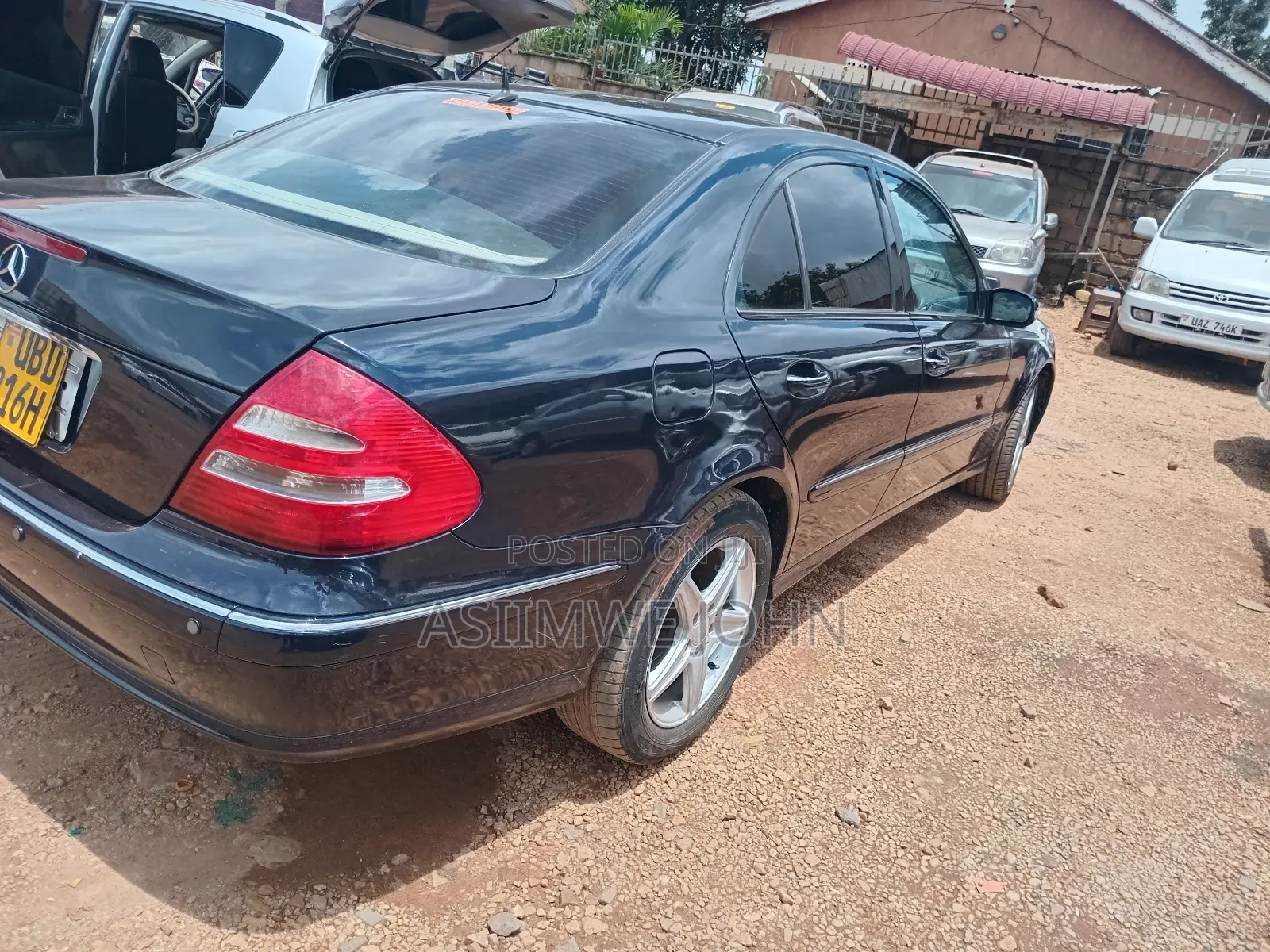 Mercedes-Benz E240 2005 Blue