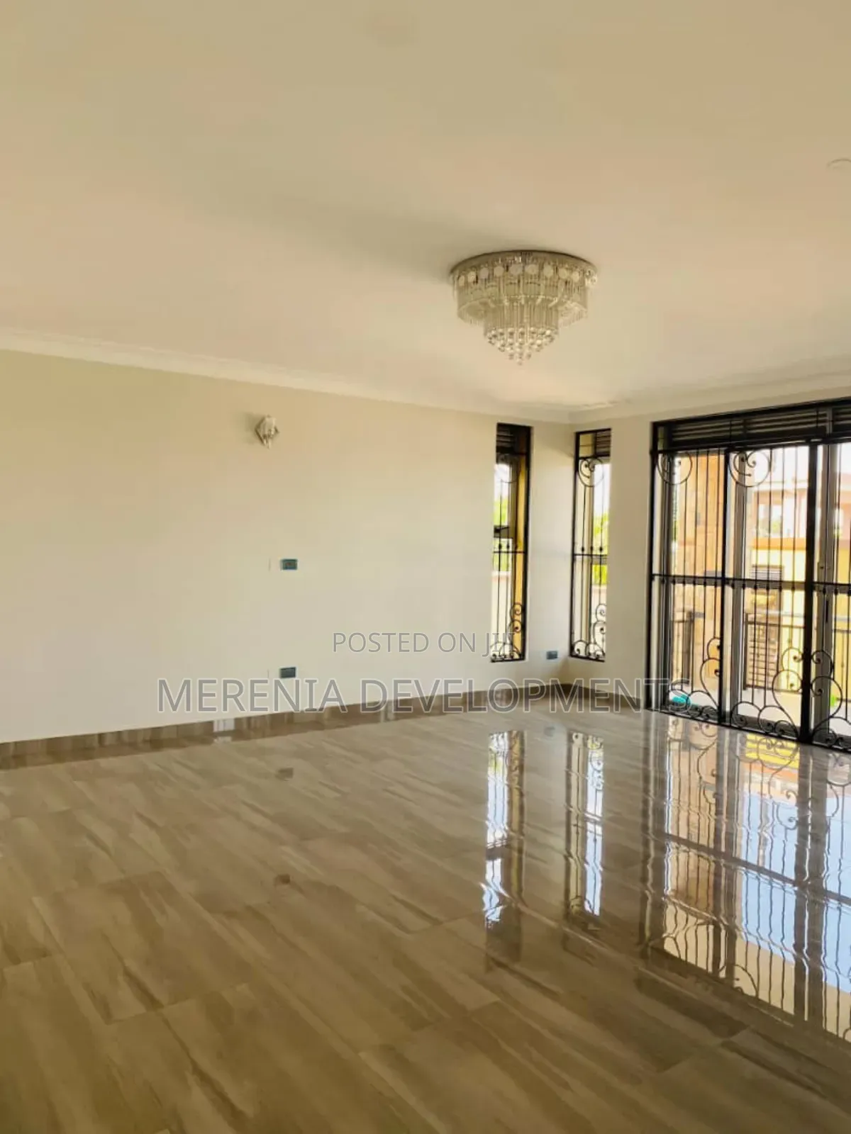 4bdrm House in Kitende, Wakiso / Wakiso for sale