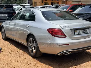 Mercedes-Benz E200 2018 Silver