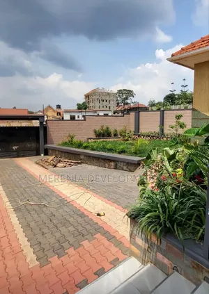 4bdrm House in Kyanja, Kawempe for sale