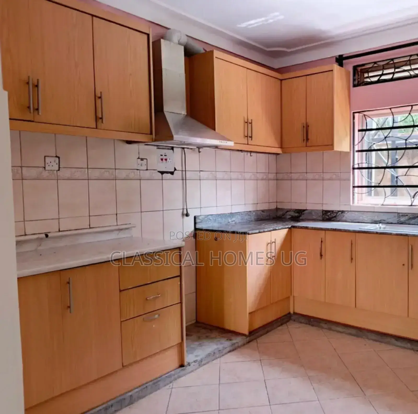4bdrm Apartment in Luzira, Central Division for rent