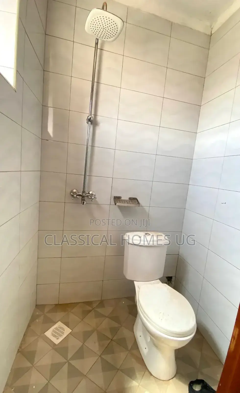 4bdrm Apartment in Luzira, Central Division for rent