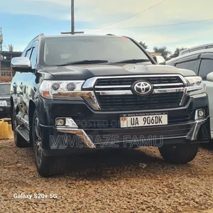 Toyota Land Cruiser 2017 Black