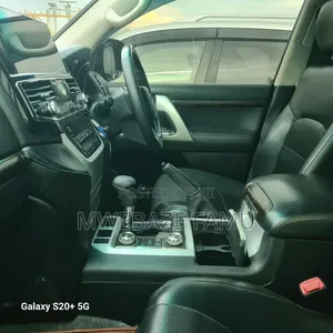 Toyota Land Cruiser 2017 Black