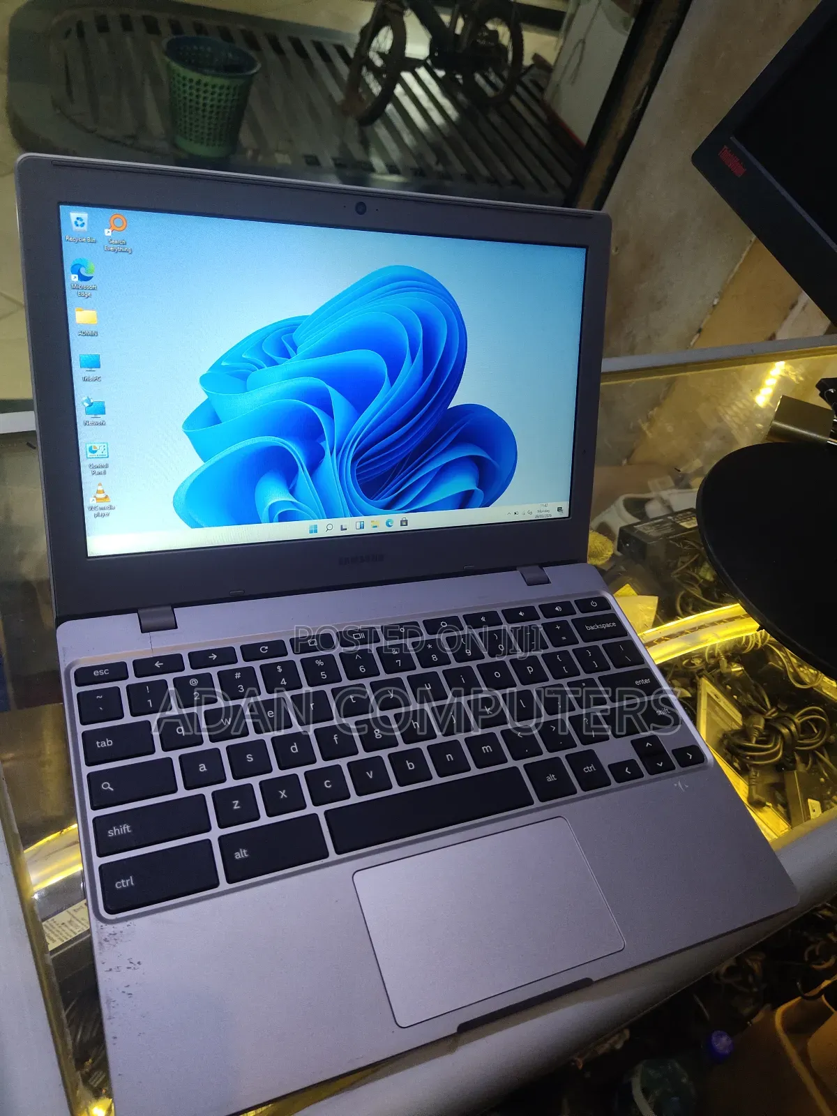 Laptop Samsung Chromebook XE310 4GB Intel Celeron SSD 60GB
