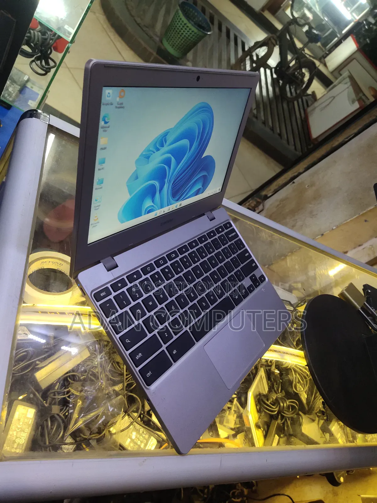 Laptop Samsung Chromebook XE310 4GB Intel Celeron SSD 60GB
