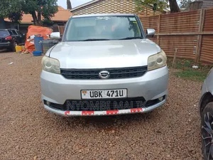 Toyota Corolla Rumion Hatchback 1.5 FWD 2009 Silver