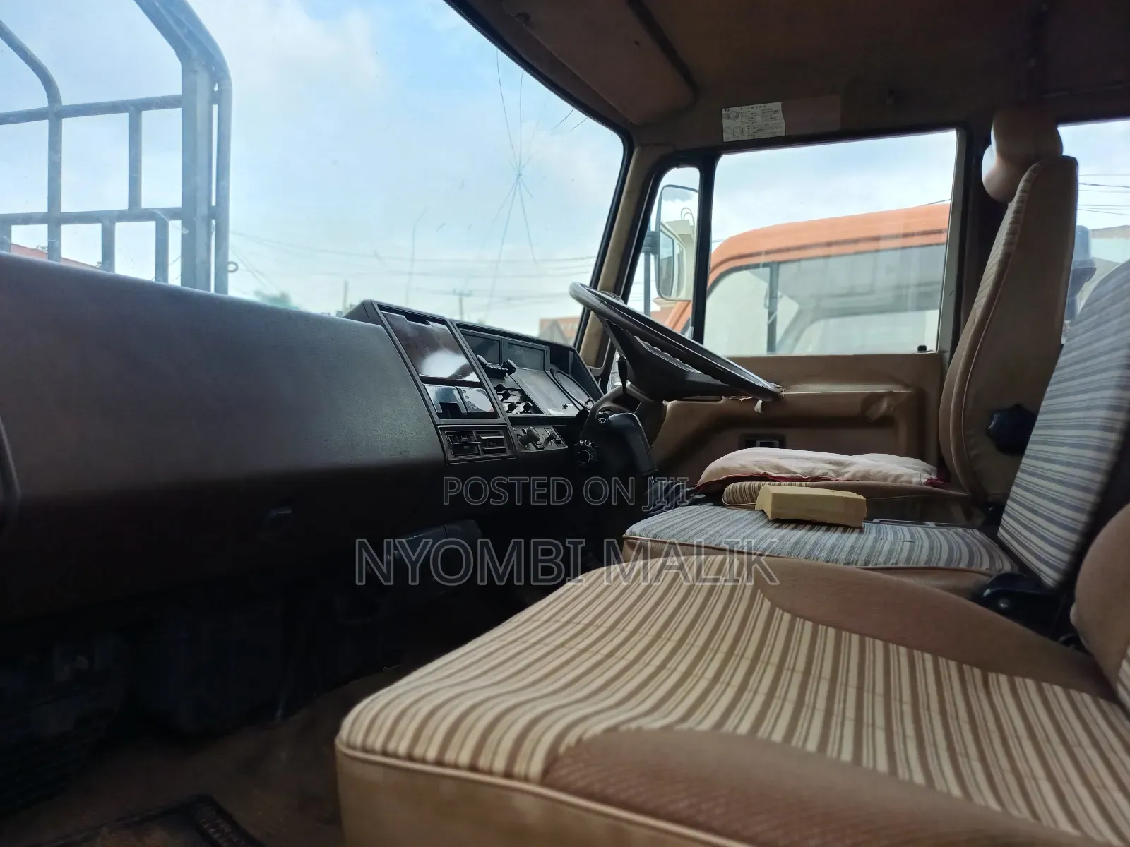 Boxbody Isuzu