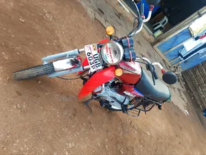 Bajaj Boxer 100 2024 Red