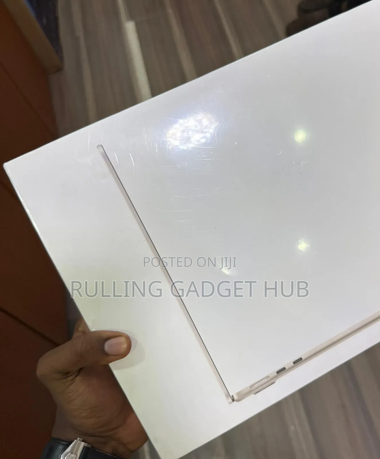 New Laptop Apple MacBook Air 2023 M2 16GB Apple M2 eMMC 256GB