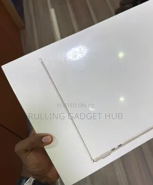 New Laptop Apple MacBook Air 2023 M2 16GB Apple M2 eMMC 256GB
