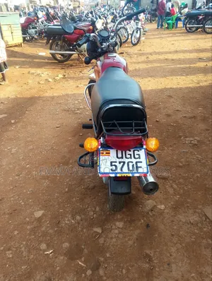 Bajaj Boxer 100 2024 Red