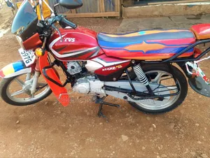 TVS HLX 125 2017 Red