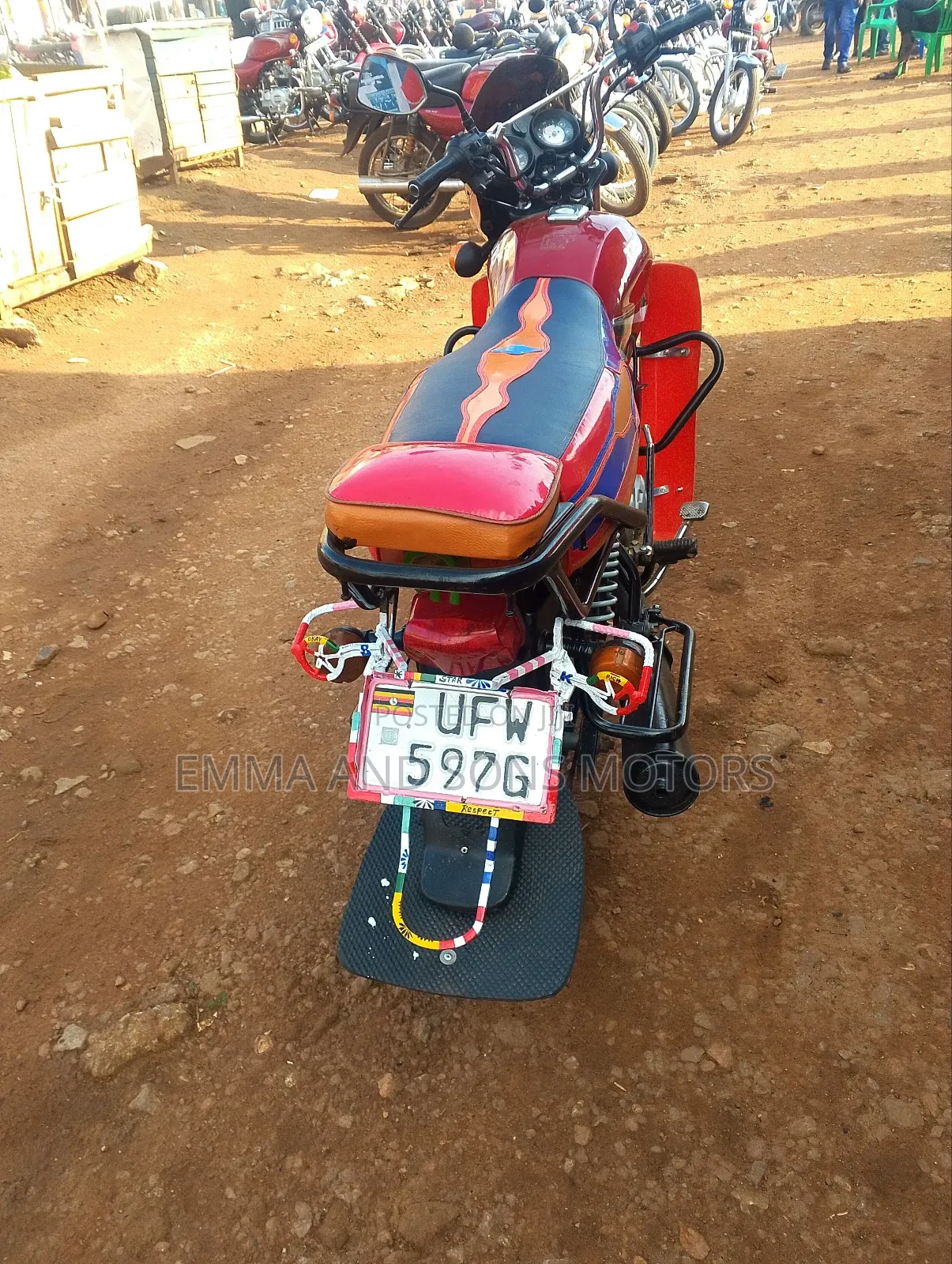 TVS HLX 125 2017 Red