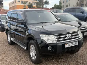 Mitsubishi Pajero 2010