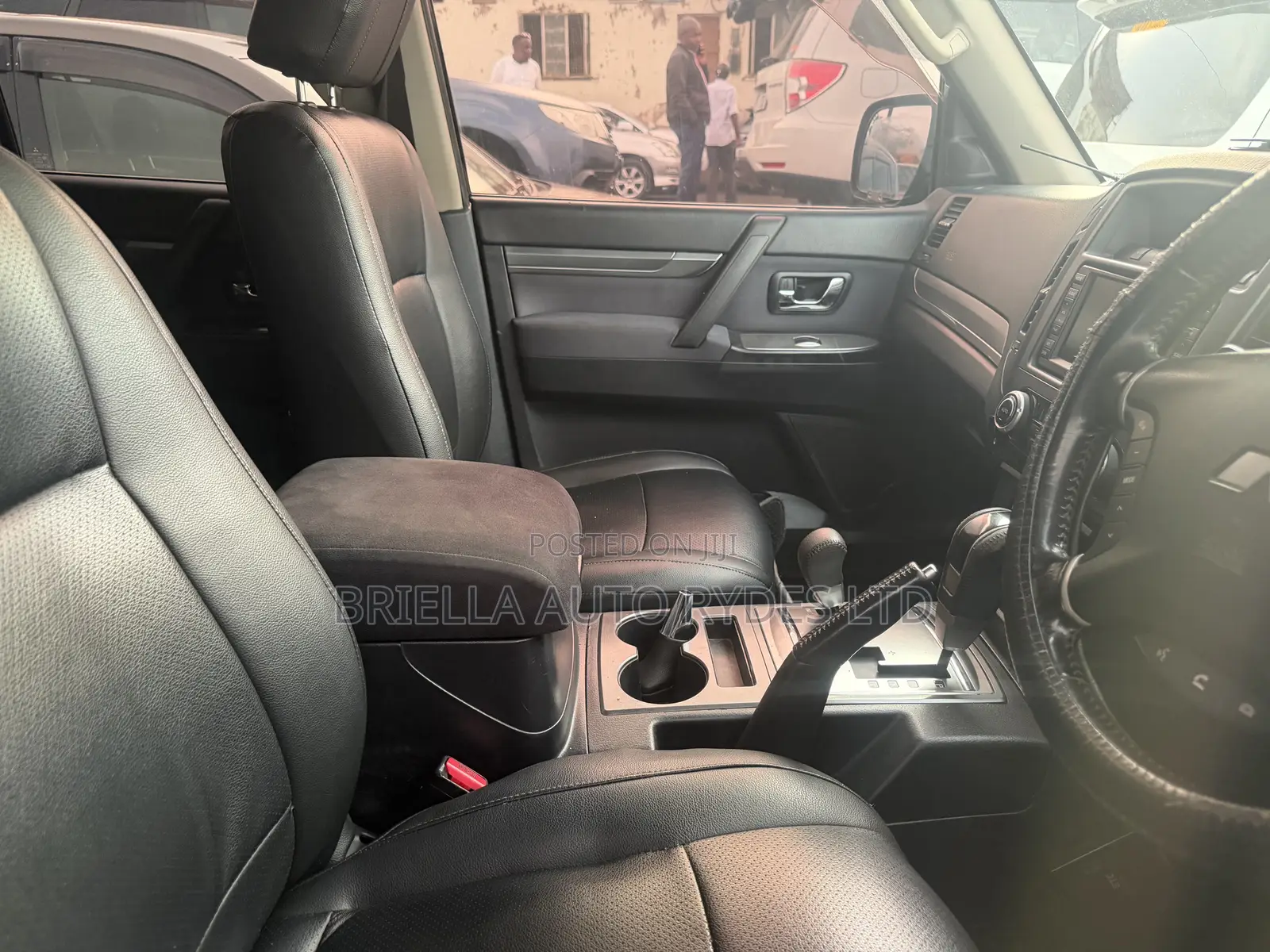 Mitsubishi Pajero 2010