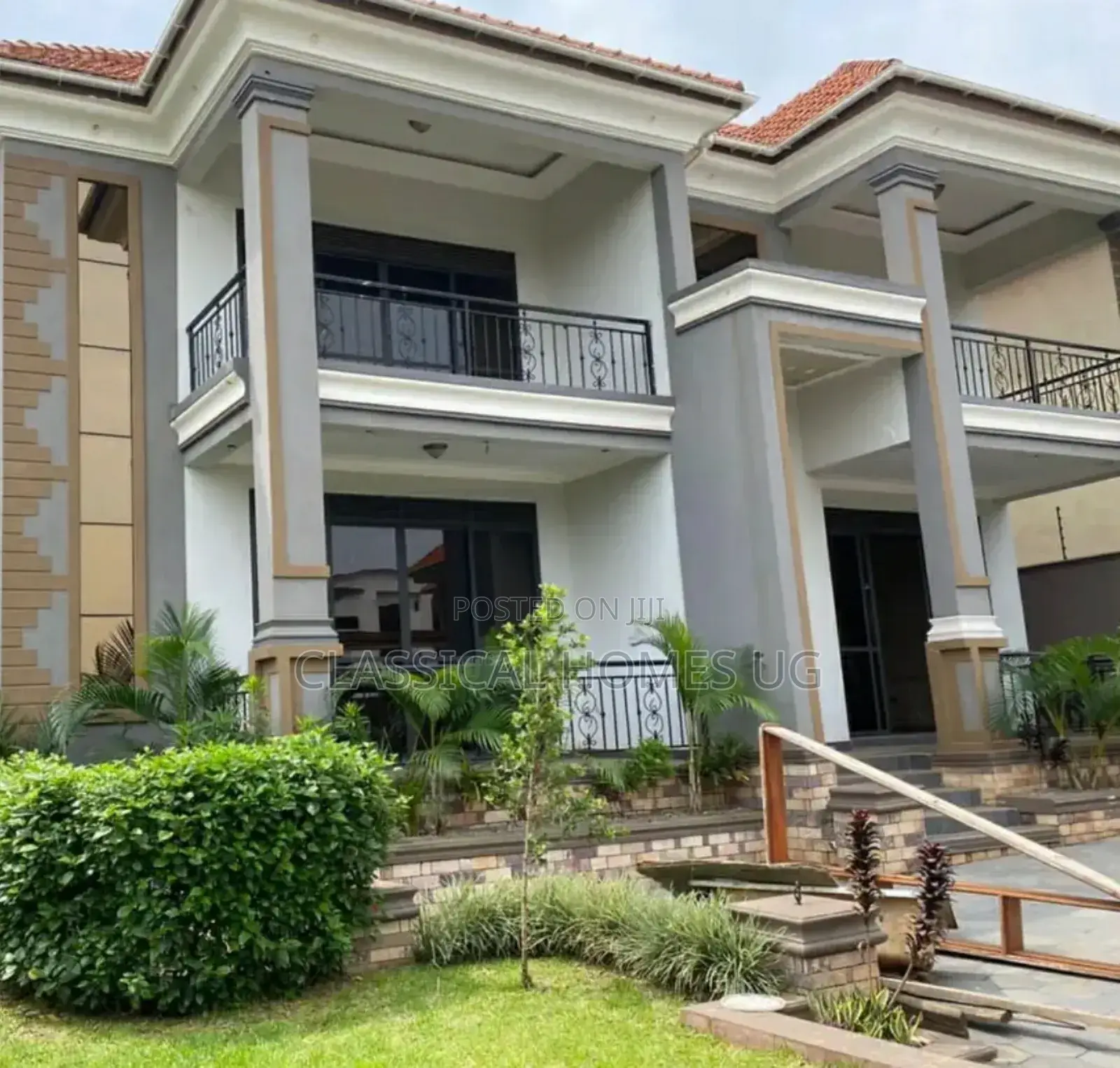 5bdrm Duplex in Lubowa Entebbe Road, Central Division for rent