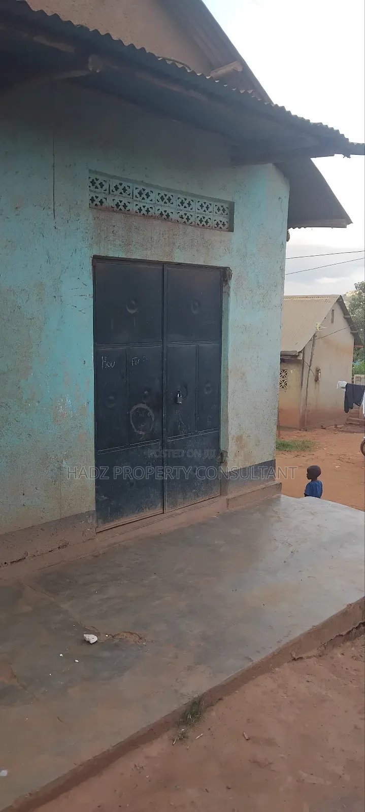 1bdrm Bungalow in Ssabagabo-Makindye for sale
