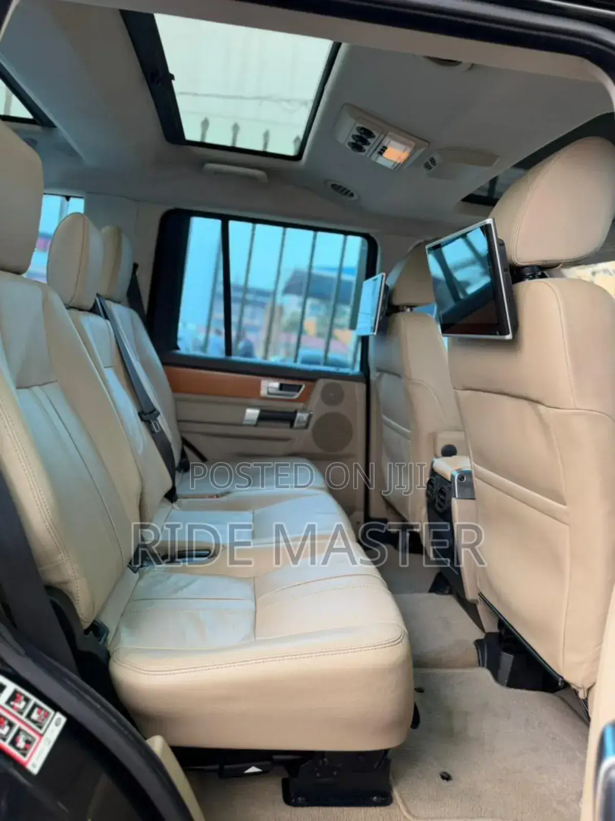 Land Rover Discovery 2013 Black