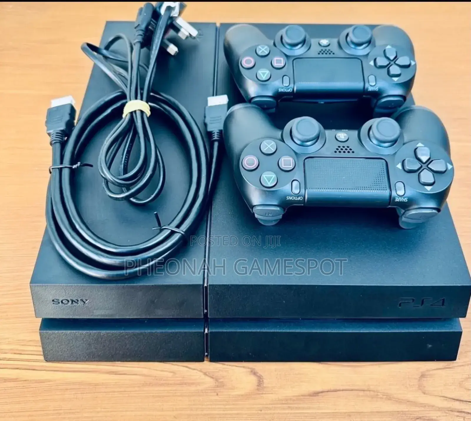 Ps4 Standard: 13 Games and 2 Pads to Keep Your Station Busy All Day