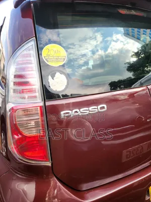 Toyota Passo 1.0 FWD 2009 Maroon