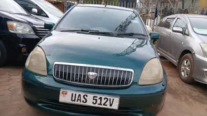 Toyota Vitz 2010 Green
