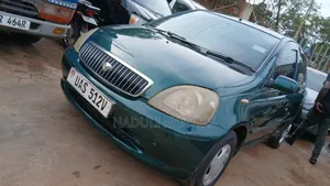 Toyota Vitz 2010 Green