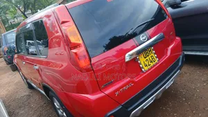 Nissan X-Trail 2009 Red
