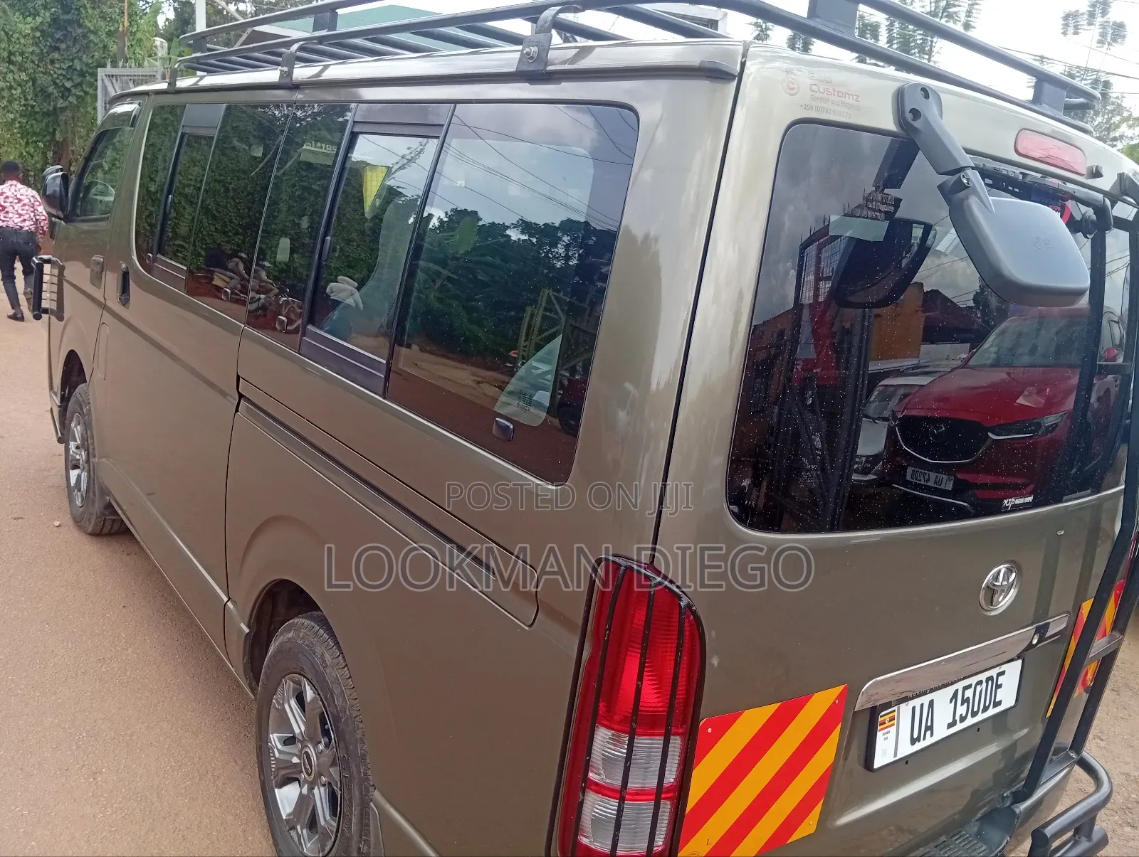 Toyota HiAce 2013 Green