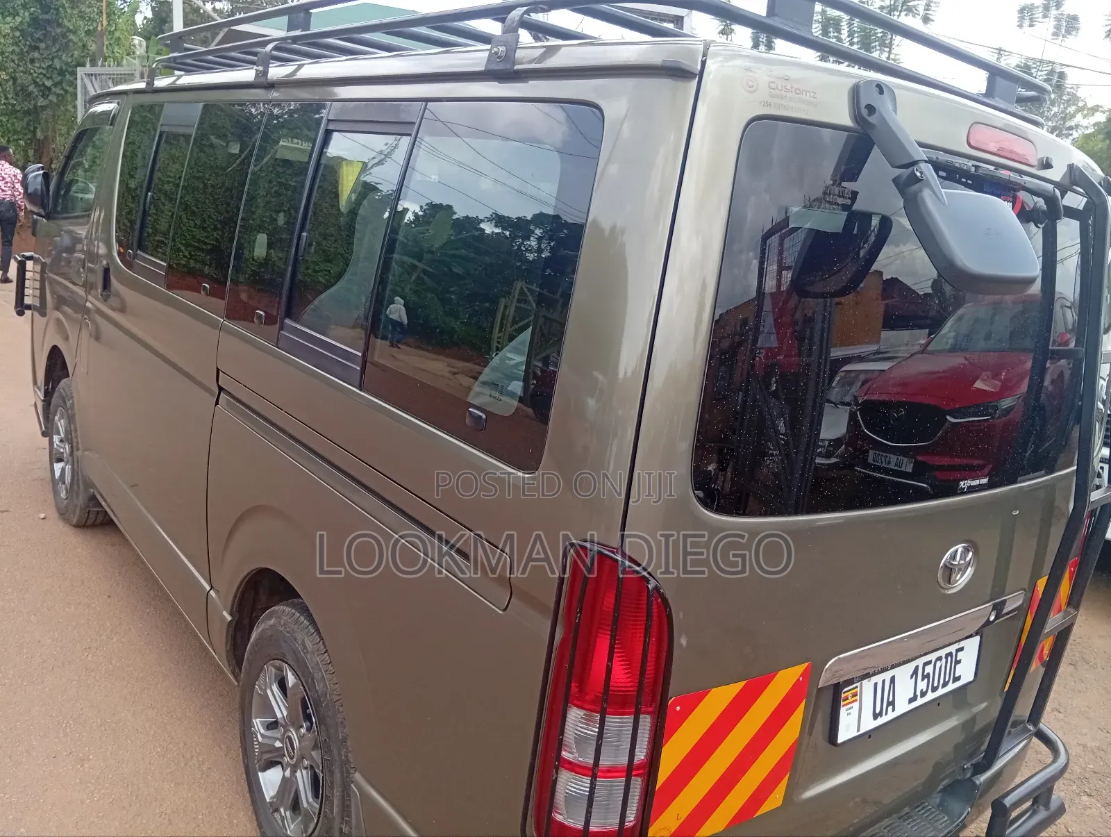Toyota HiAce 2013 Green