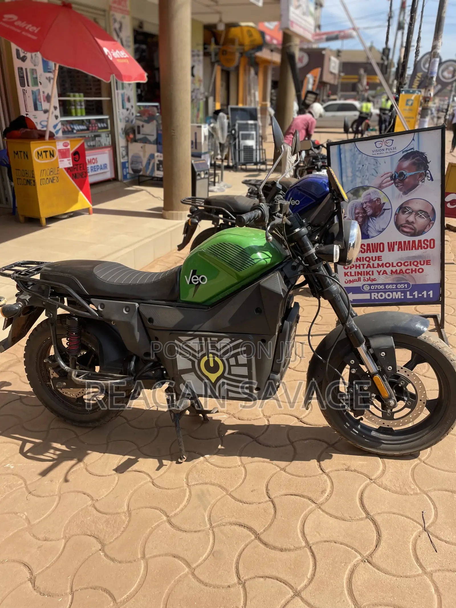 New Bajaj Boxer 100 2025 Green