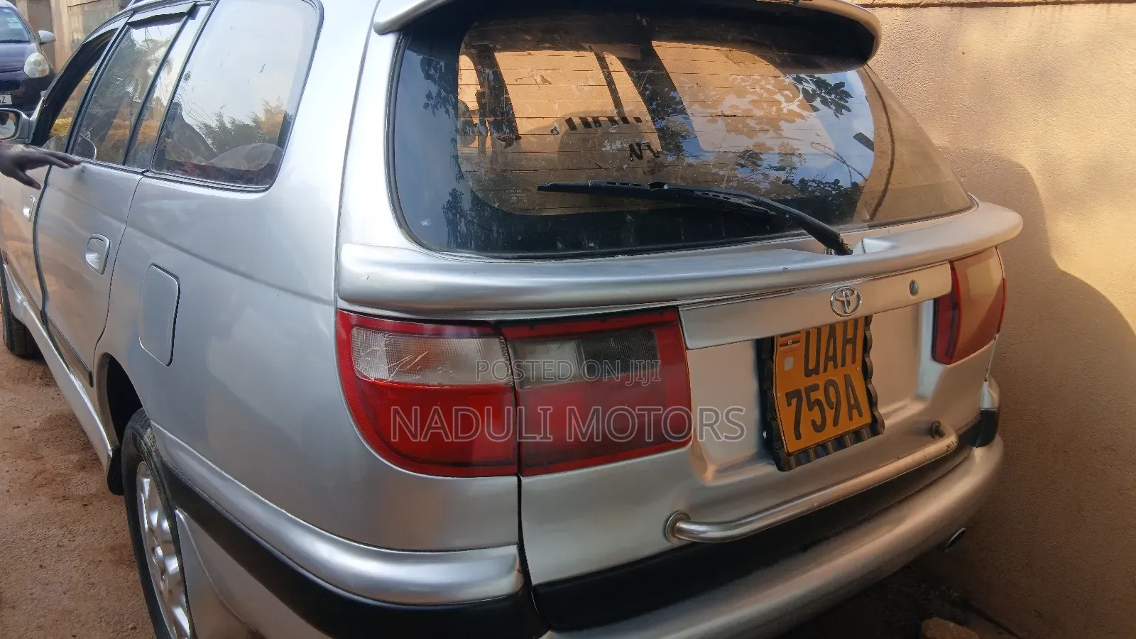 Toyota Caldina 2001 Silver