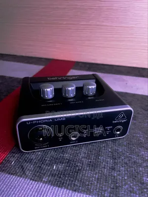Behringer Soundcard Um2