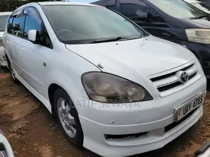Toyota Picnic 2.0 FWD 2004 White