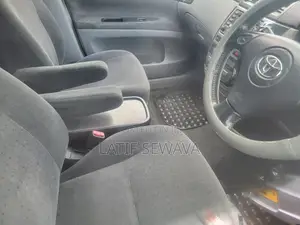 Toyota Picnic 2.0 FWD 2004 White