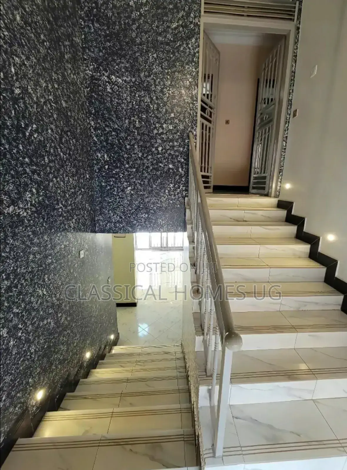 5bdrm Duplex in Kyanja, Central Division for rent