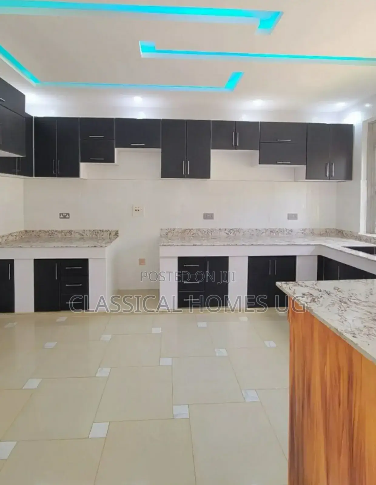 5bdrm Duplex in Kyanja, Central Division for rent