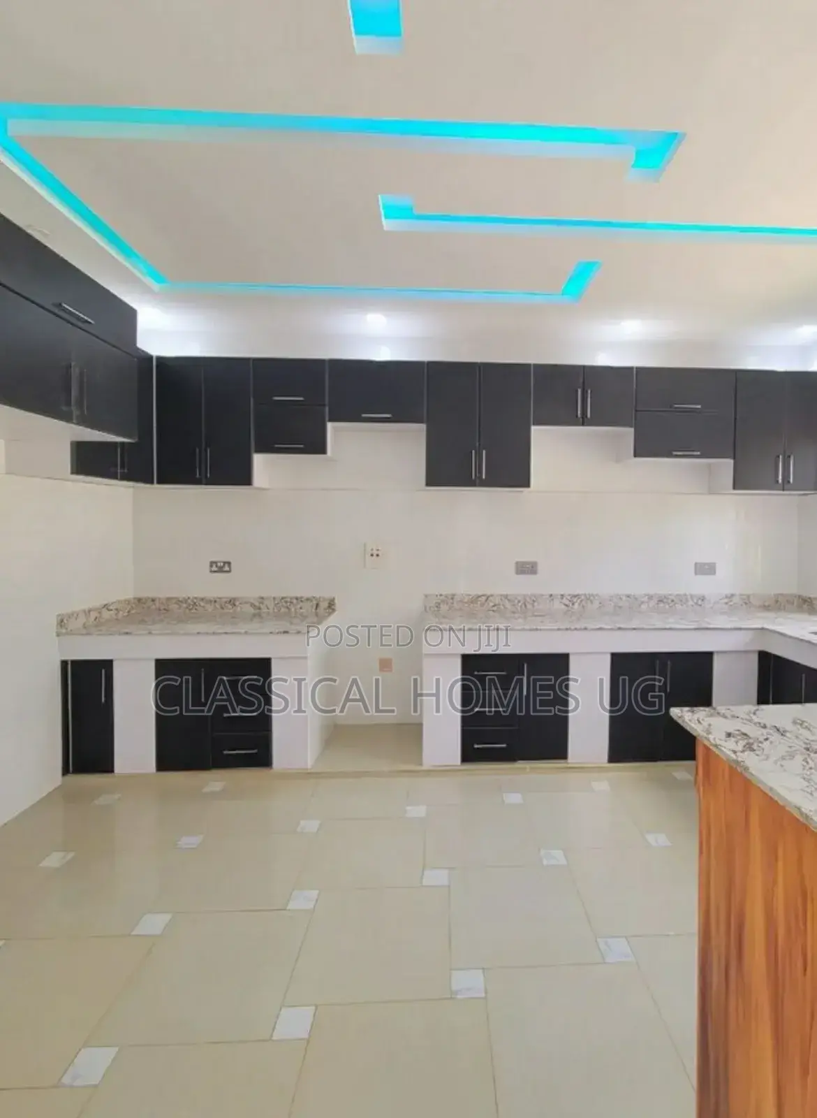 5bdrm Duplex in Kyanja, Central Division for rent
