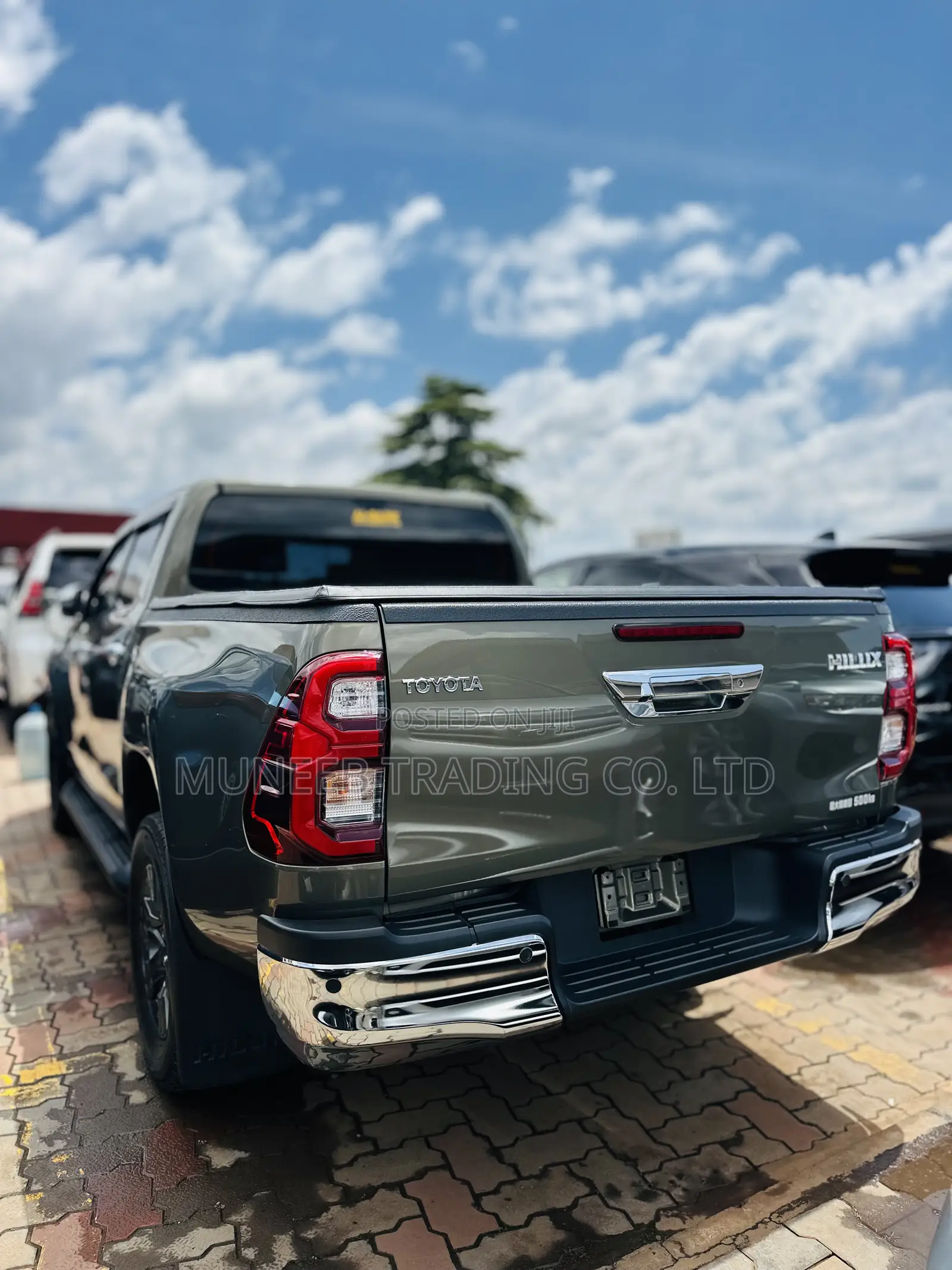 Toyota Hilux Revo Double Cab Deisel 2.8 AWD 2021 Beige