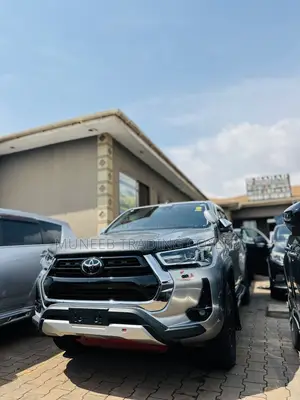 Toyota Hilux 2.8 Diesel 2020 Silver