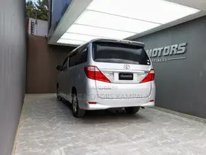 Toyota Alphard 2.4 Petrol AWD 2012 Silver