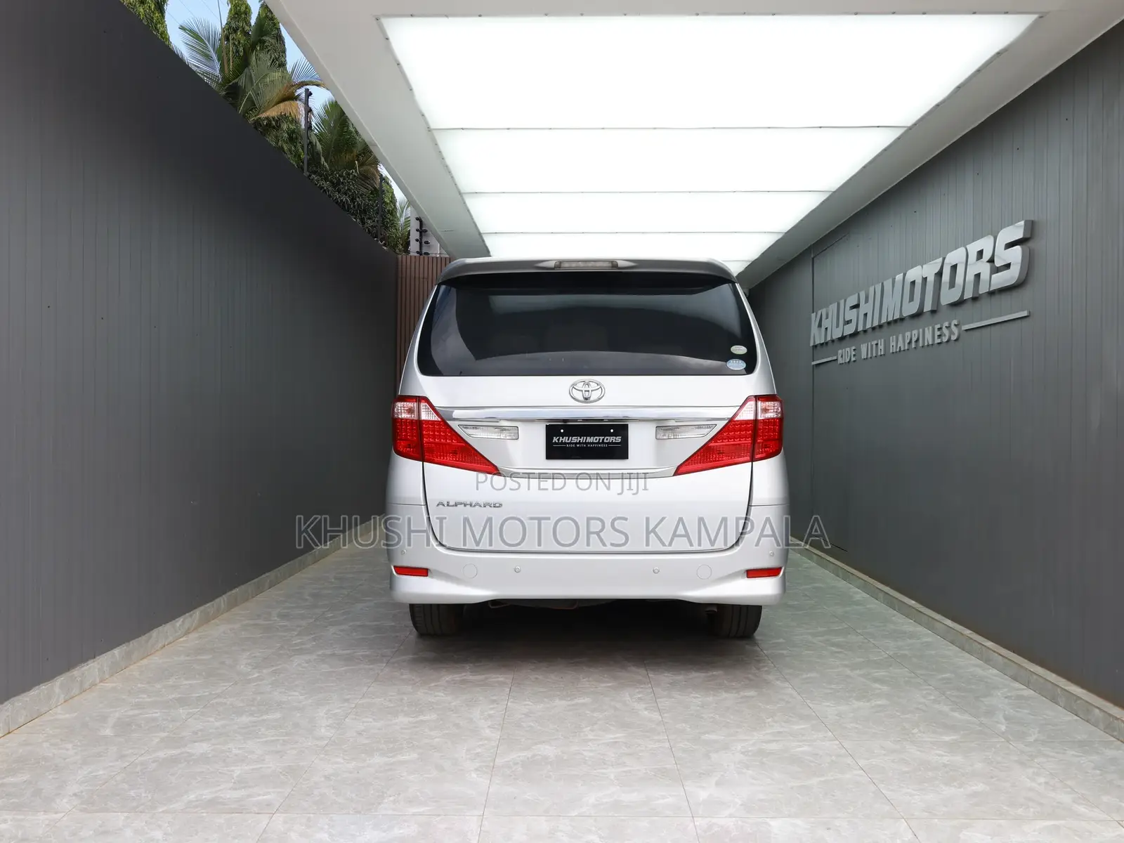 Toyota Alphard 2.4 Petrol AWD 2012 Silver