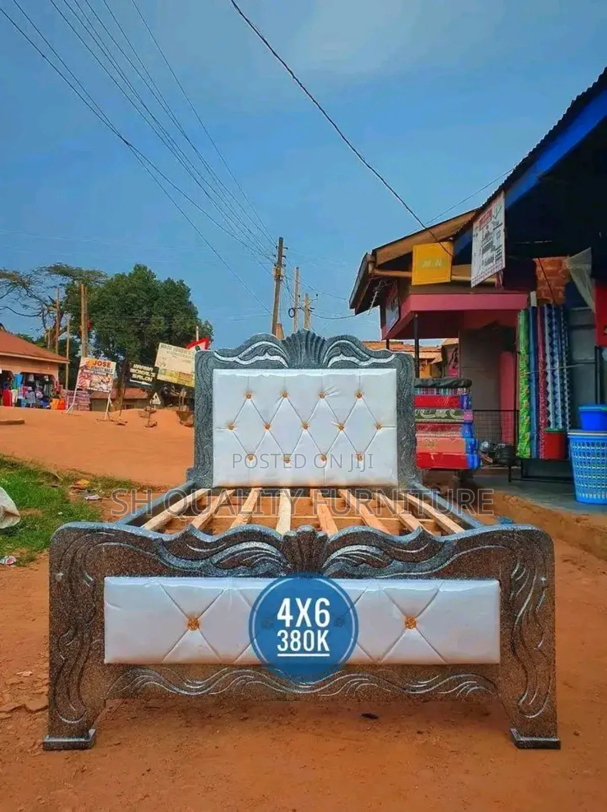 Multi Coloured White Bed 4*6