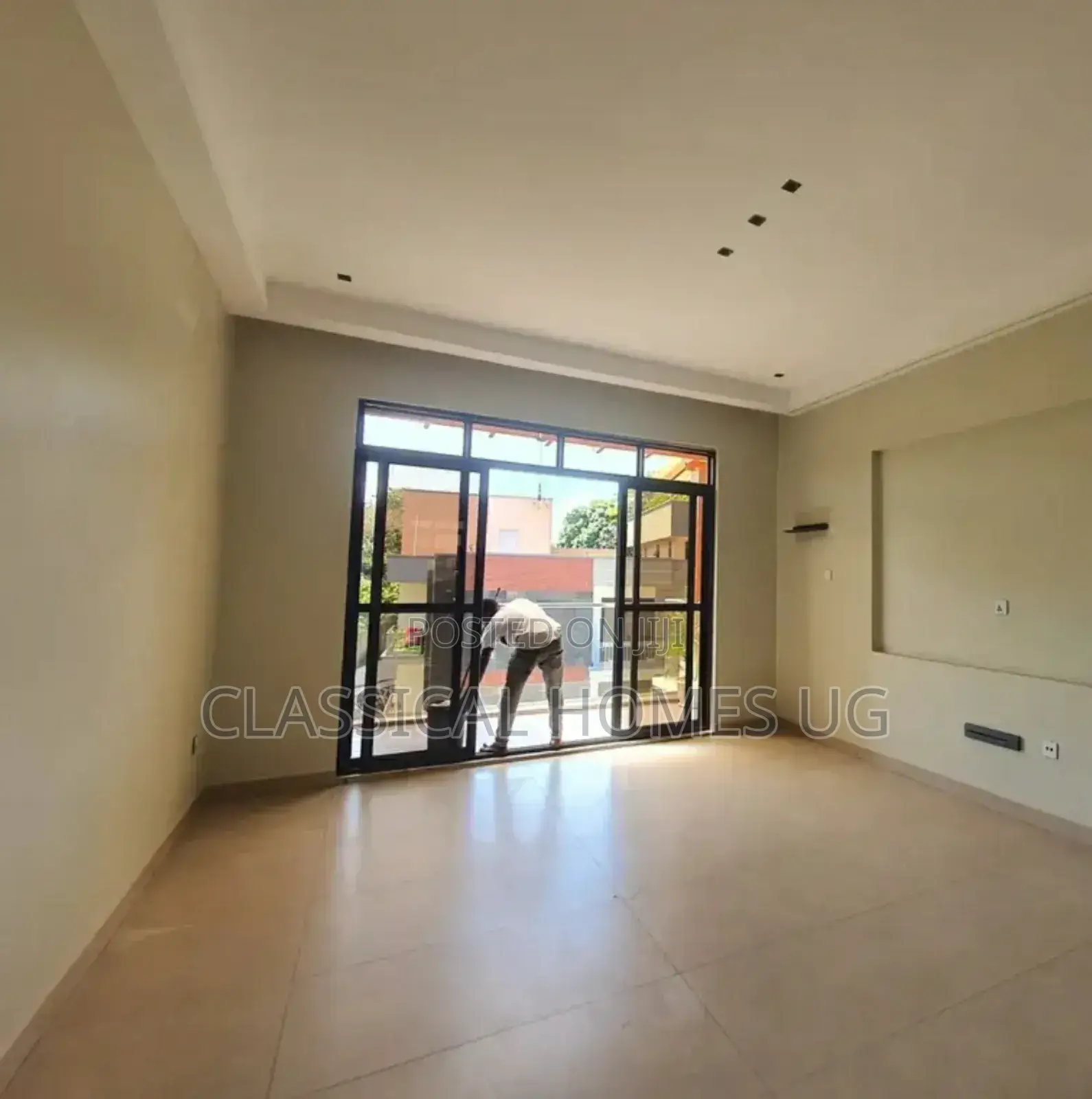 3bdrm Apartment in Kisaasi, Central Division for rent