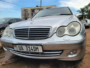 Mercedes-Benz C180 2004 Silver