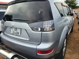 Mitsubishi Outlander 2.0 Invite 2006 Silver