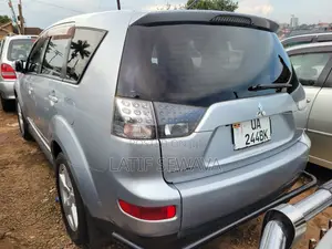 Mitsubishi Outlander 2.0 Invite 2006 Silver