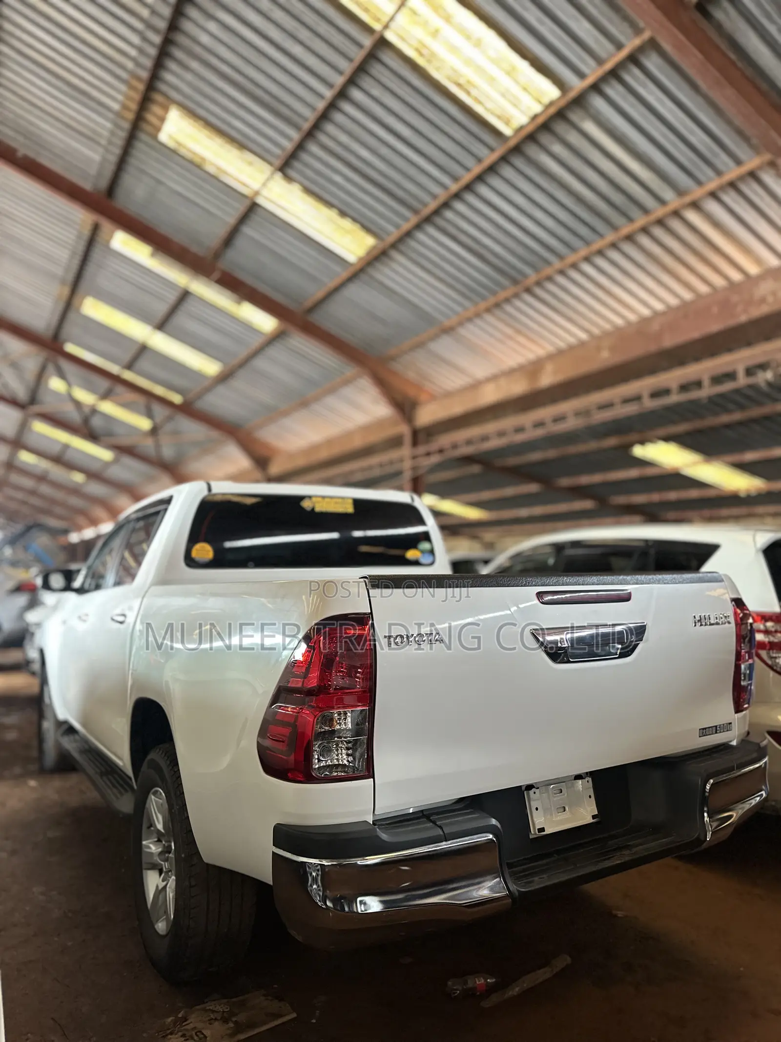 Toyota Hilux Revo Double Cab Deisel 2.8 AWD 2018 White