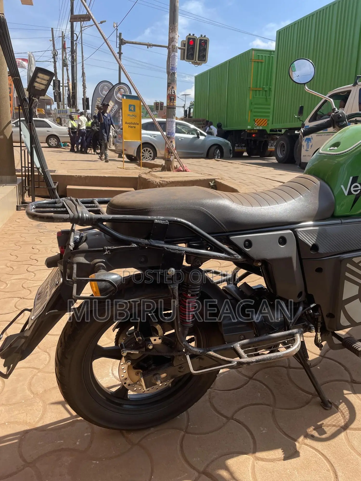 New Bajaj Boxer 100 2025 Green