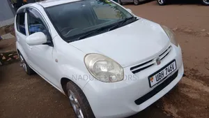 Toyota Passo 2010 White